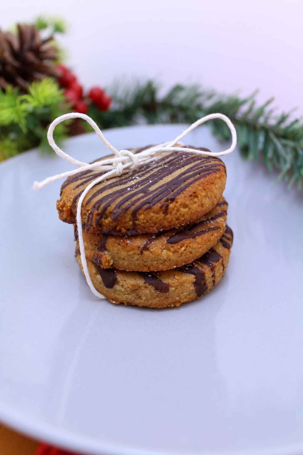 Vegan chocolate ginger cookies