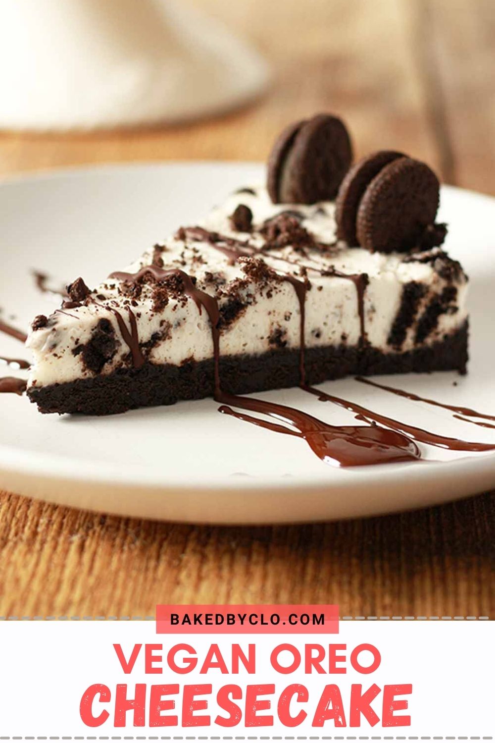 Pinterest pin with an image of an Oreo cheesecake slice on it