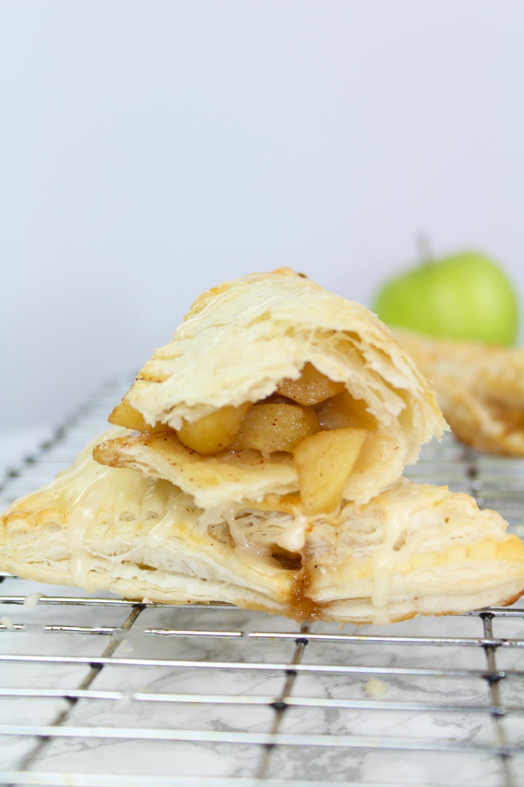 Vegan apple turnovers with puff pastry