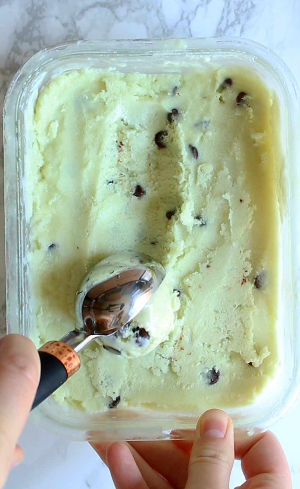 scooping cream vegan ice cream