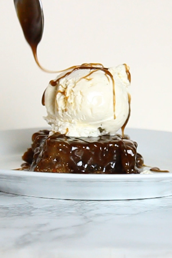 vegan sticky toffee pudding