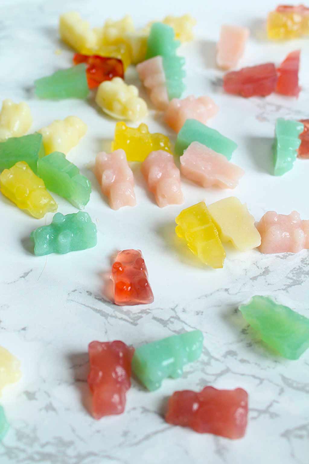 vegan-gummy-bears-bakedbyclo-vegan-dessert-blog