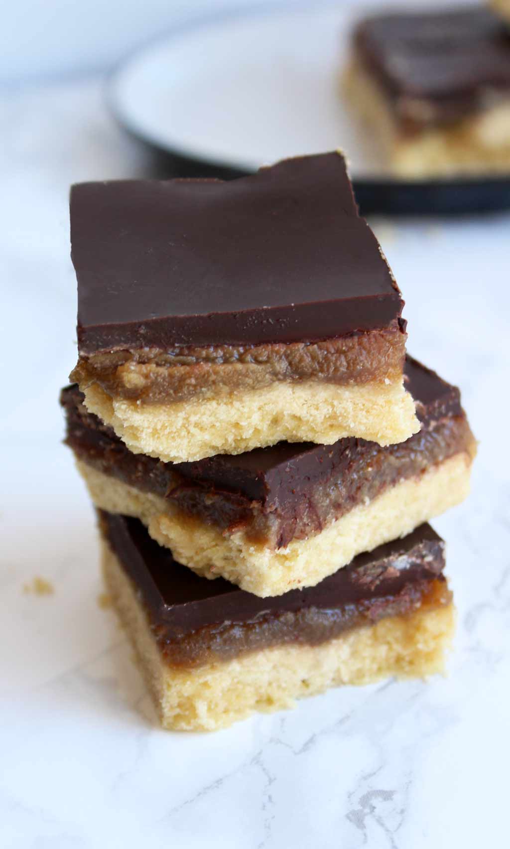 Vegan Millionaire Shortbread - BakedbyClo | Vegan Dessert Blog