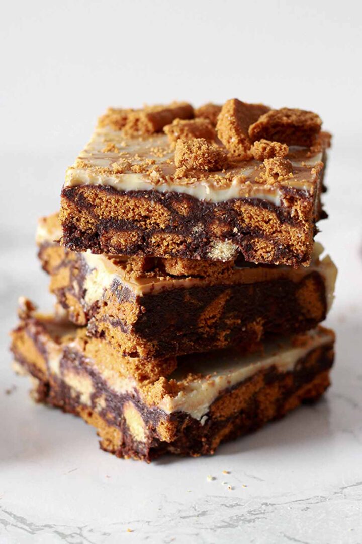 Vegan Biscoff Tiffin - BakedbyClo | Vegan Dessert Blog