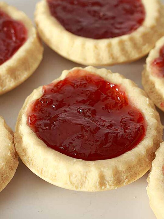 Thumbnail Image of a strawberry jam tart