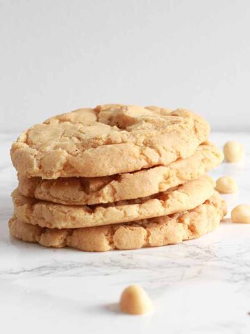 Thumbnail Image Of Stack Of Gluten Free Macadamia Cookies