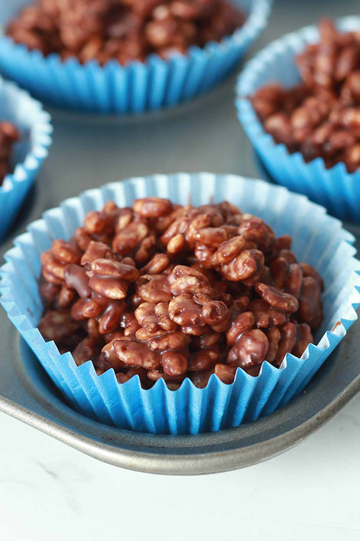 Chocolate Rice Krispies (+ video) - Family Food on the Table