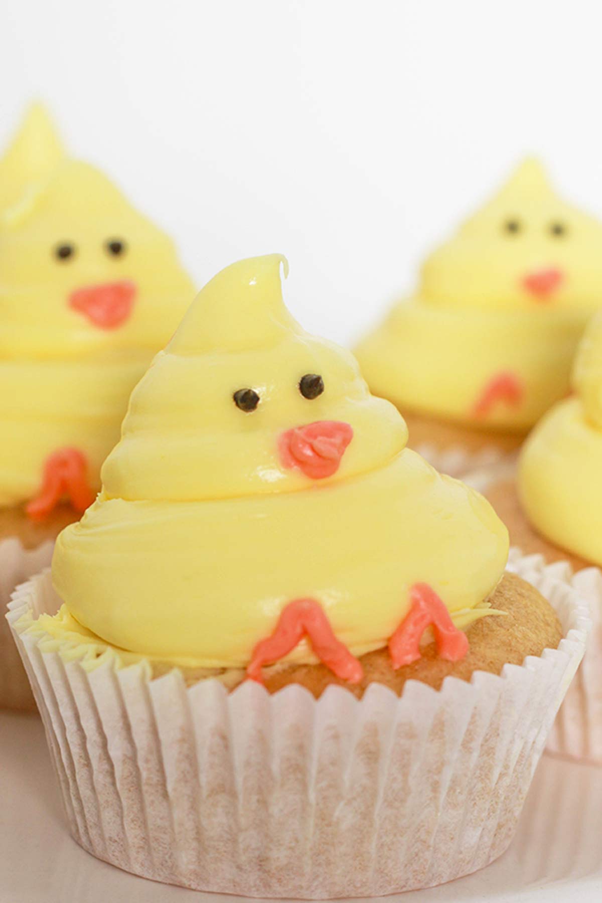 Easter Chick Cupcakes On Cake Stand2