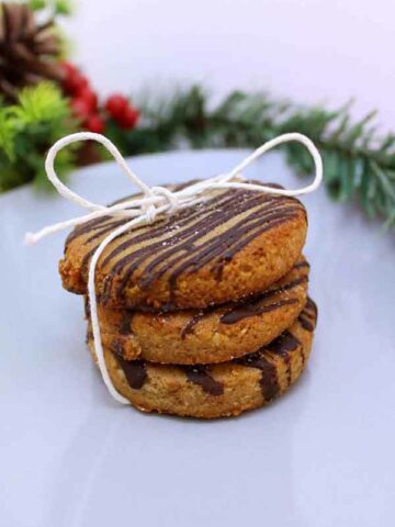 Stack Of 3 Cookies
