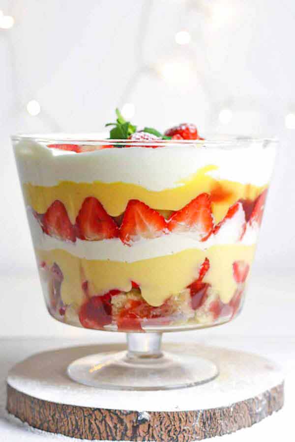 Simple Berry Trifle Recipe with Pound Cake - 31 Daily