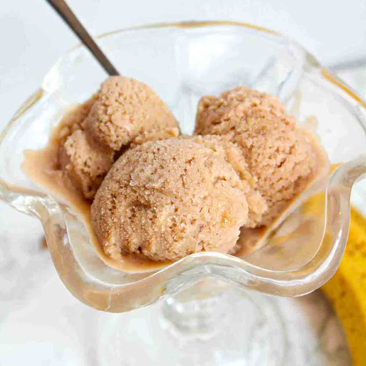 3 Scoops Of Dairy Free Banana Ice Cream In A Sundae Bowl