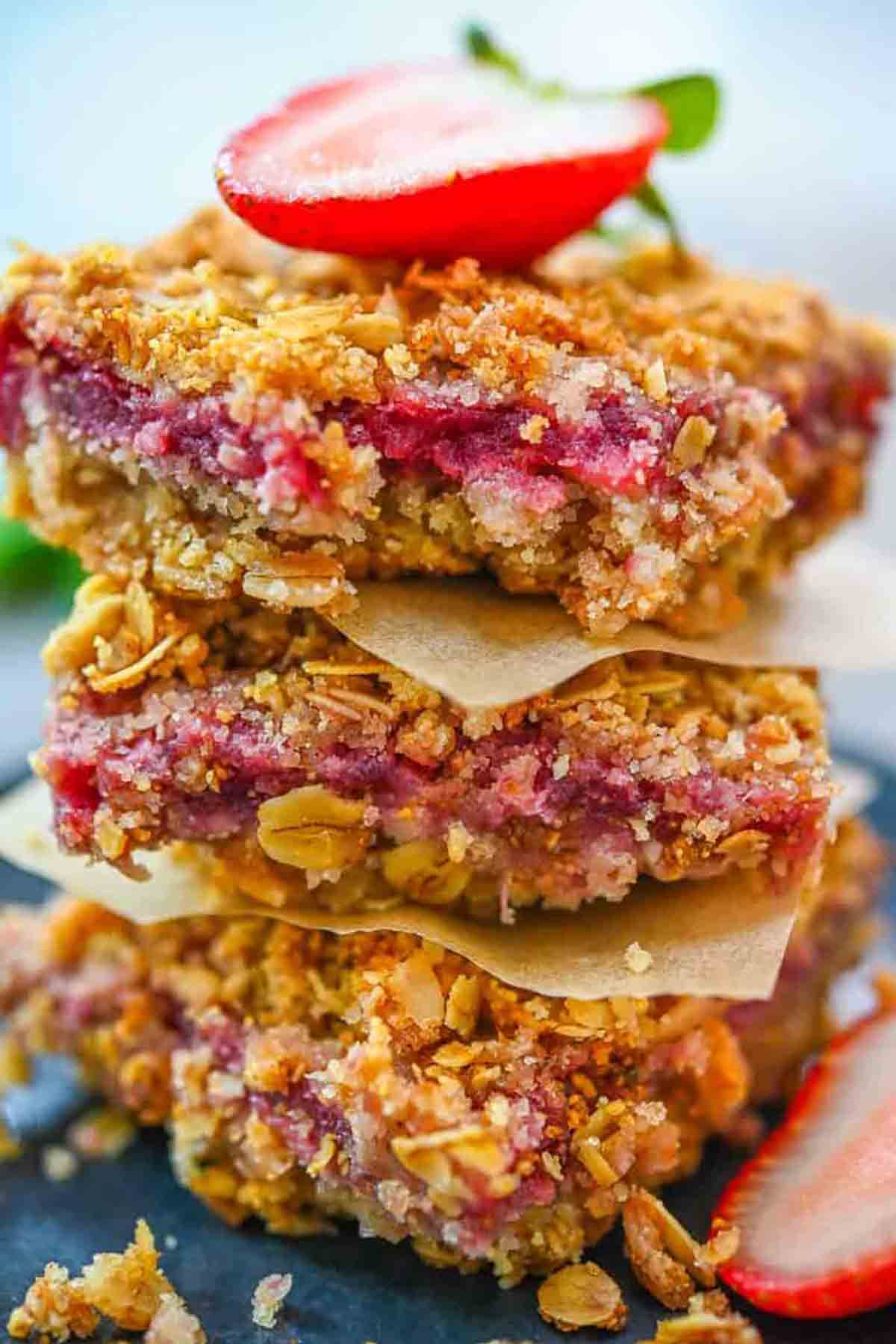 Strawberry Oatmeal Bars