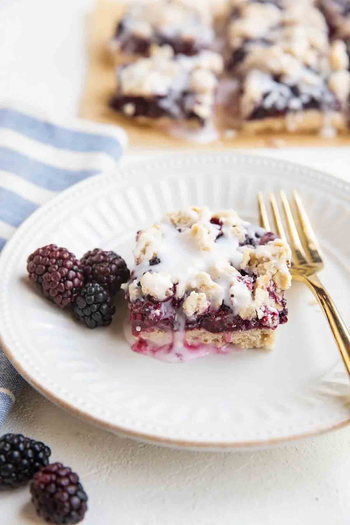 Blackberry Pie Bars