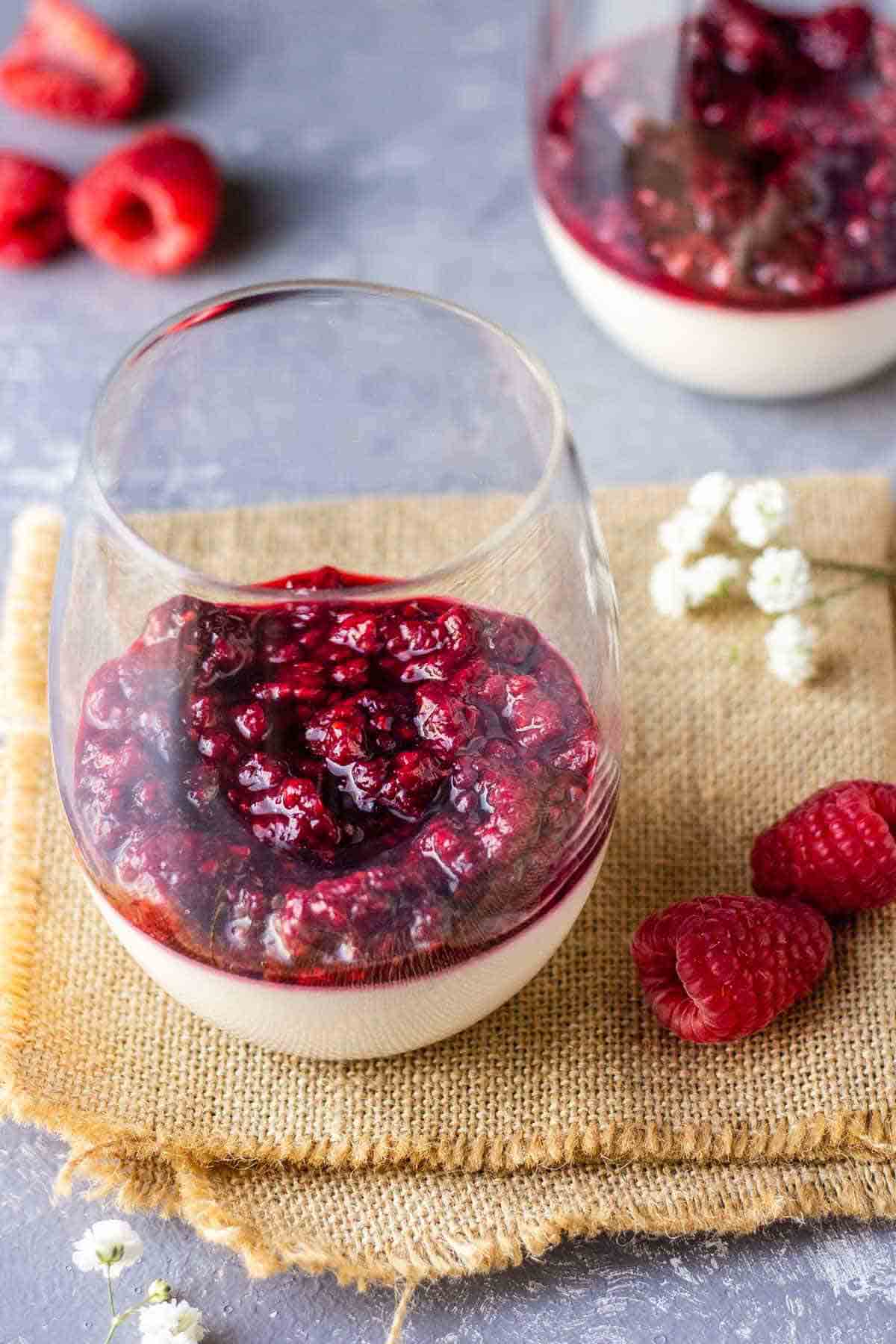 Panna Cotta Vegan Raspberry Dessert