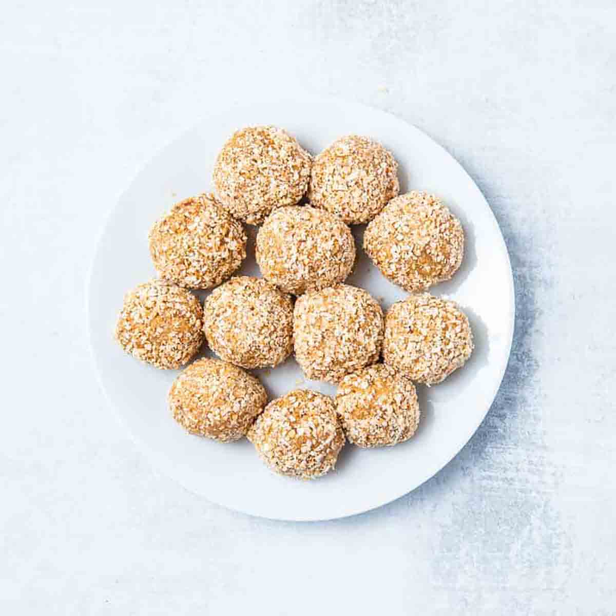 Peanutbutter Coconut Balls