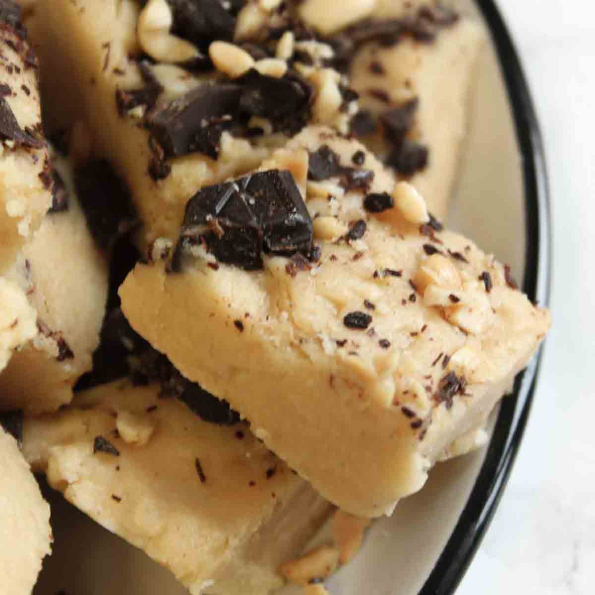 a plate full of Vegan Peanut Butter Fudge