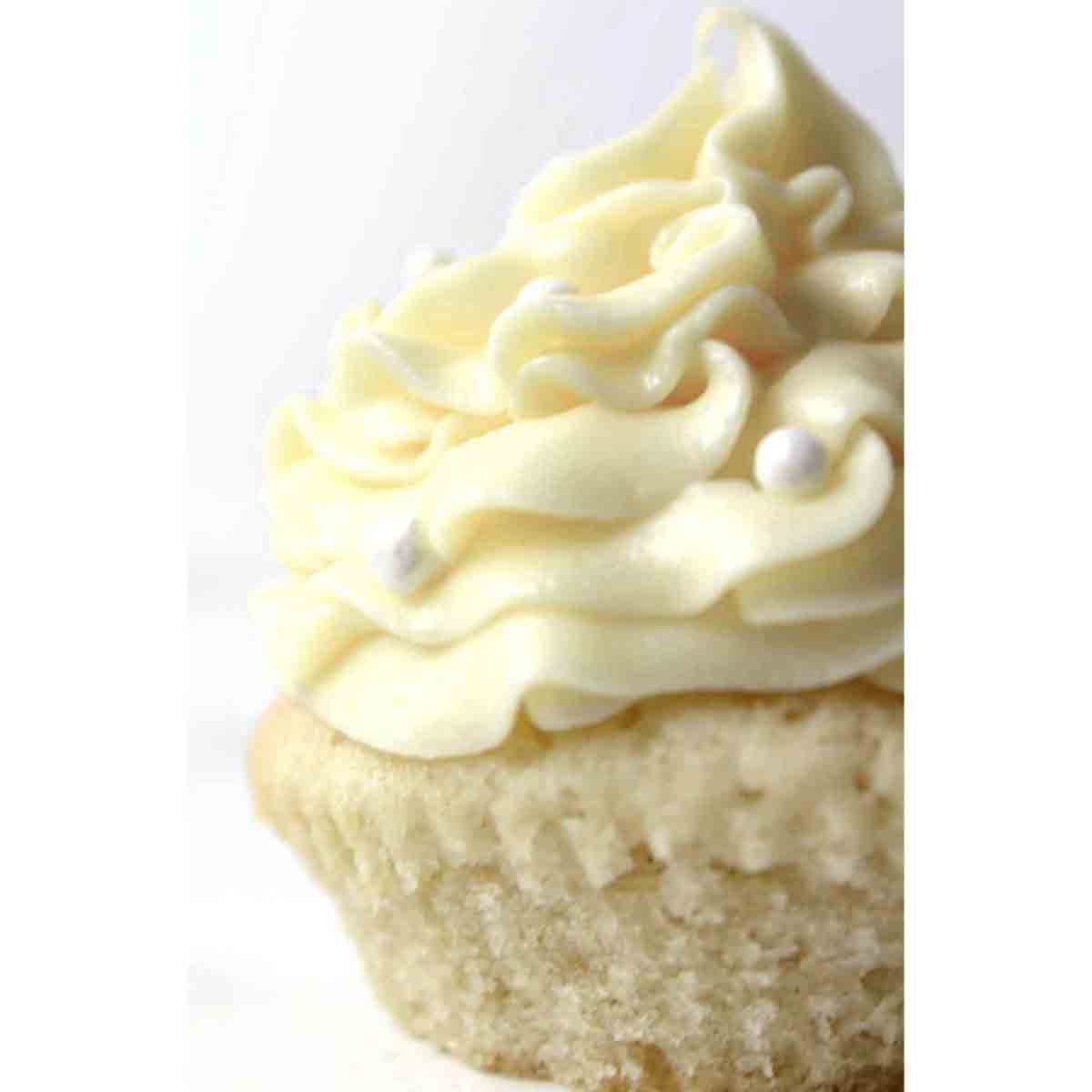 Vegan Vanilla Cupcakes Image
