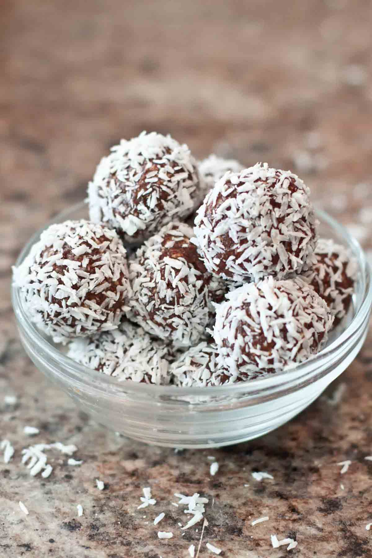 Cashew Cacao Bliss Balls