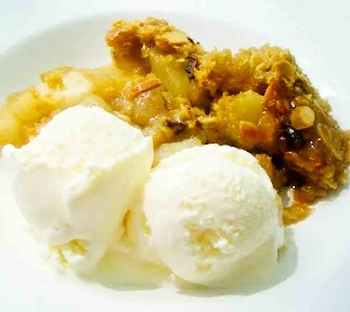 Pear And Ginger Crumble