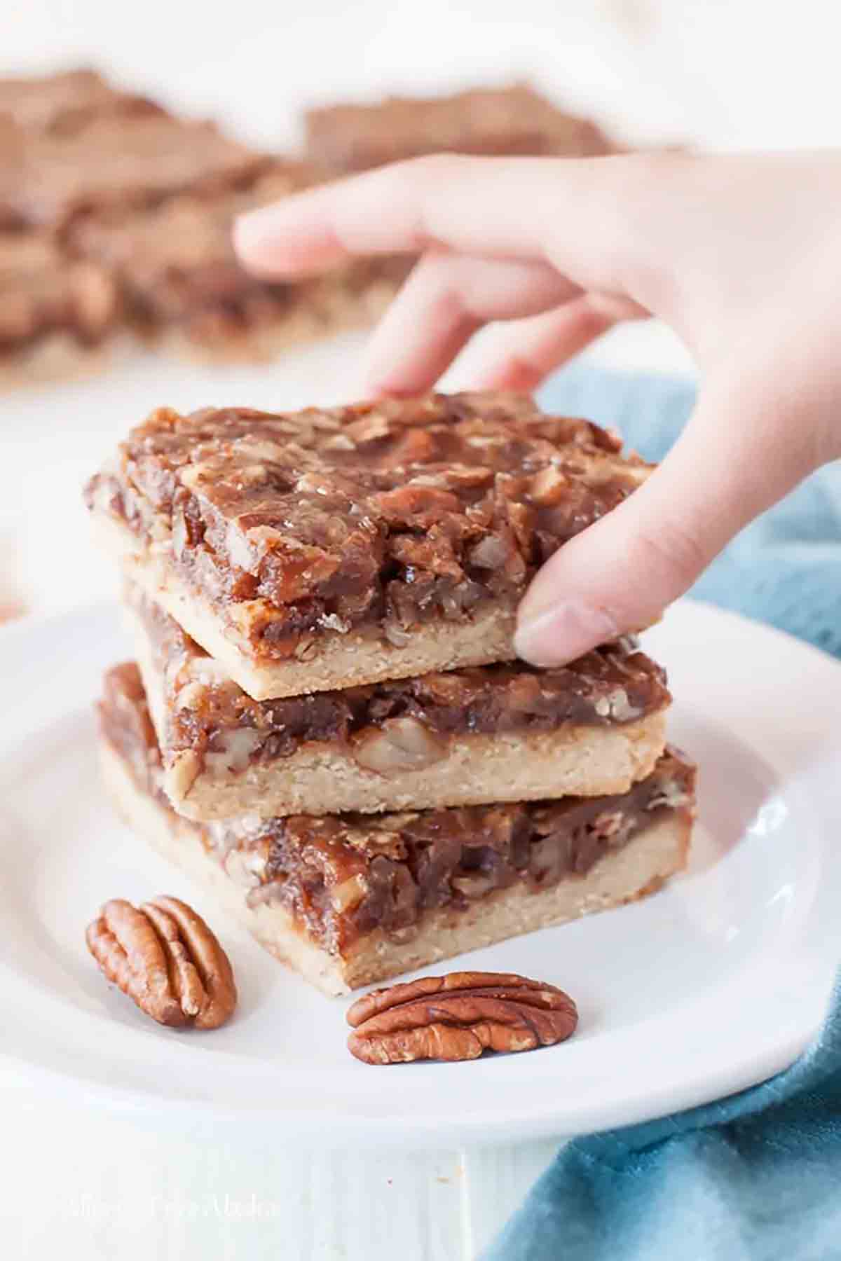 Vegan Paleo Pecan Pie Bars With Dates