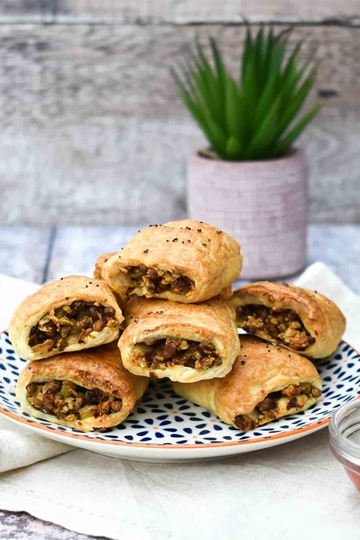 Spicy Lentil Sausage Rolls