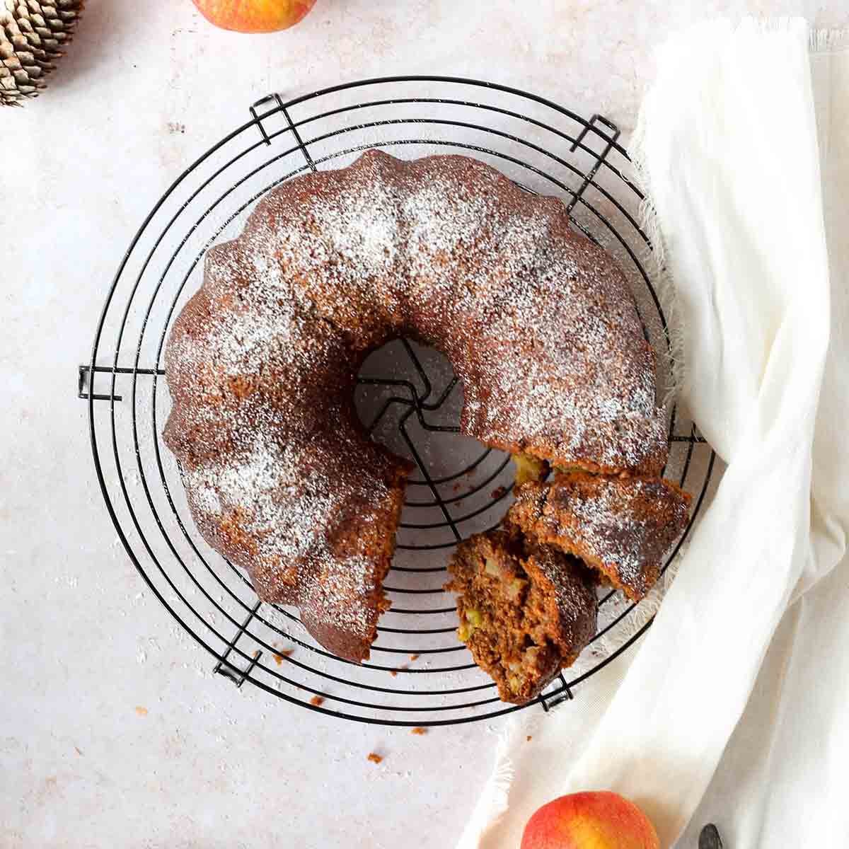 Apple Thanksgiving Vegan Cake