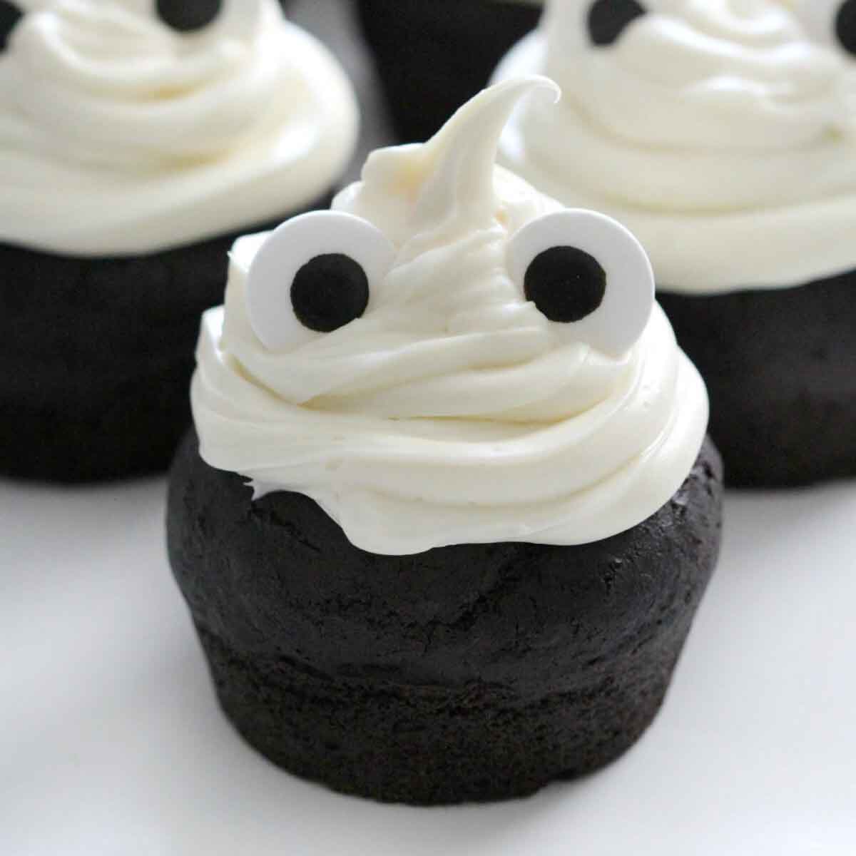 Vegan Ghost Halloween Cupcakes Desserts