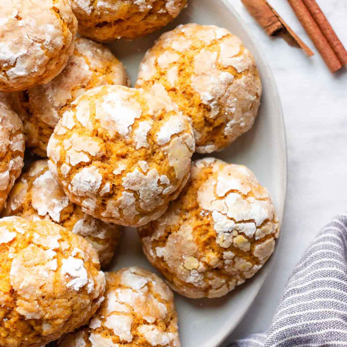 Vegan Pumpkin Crinkle Cookies