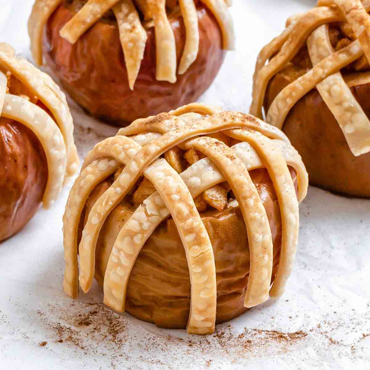 Vegan Thanksgiving Dessert Baked Apples