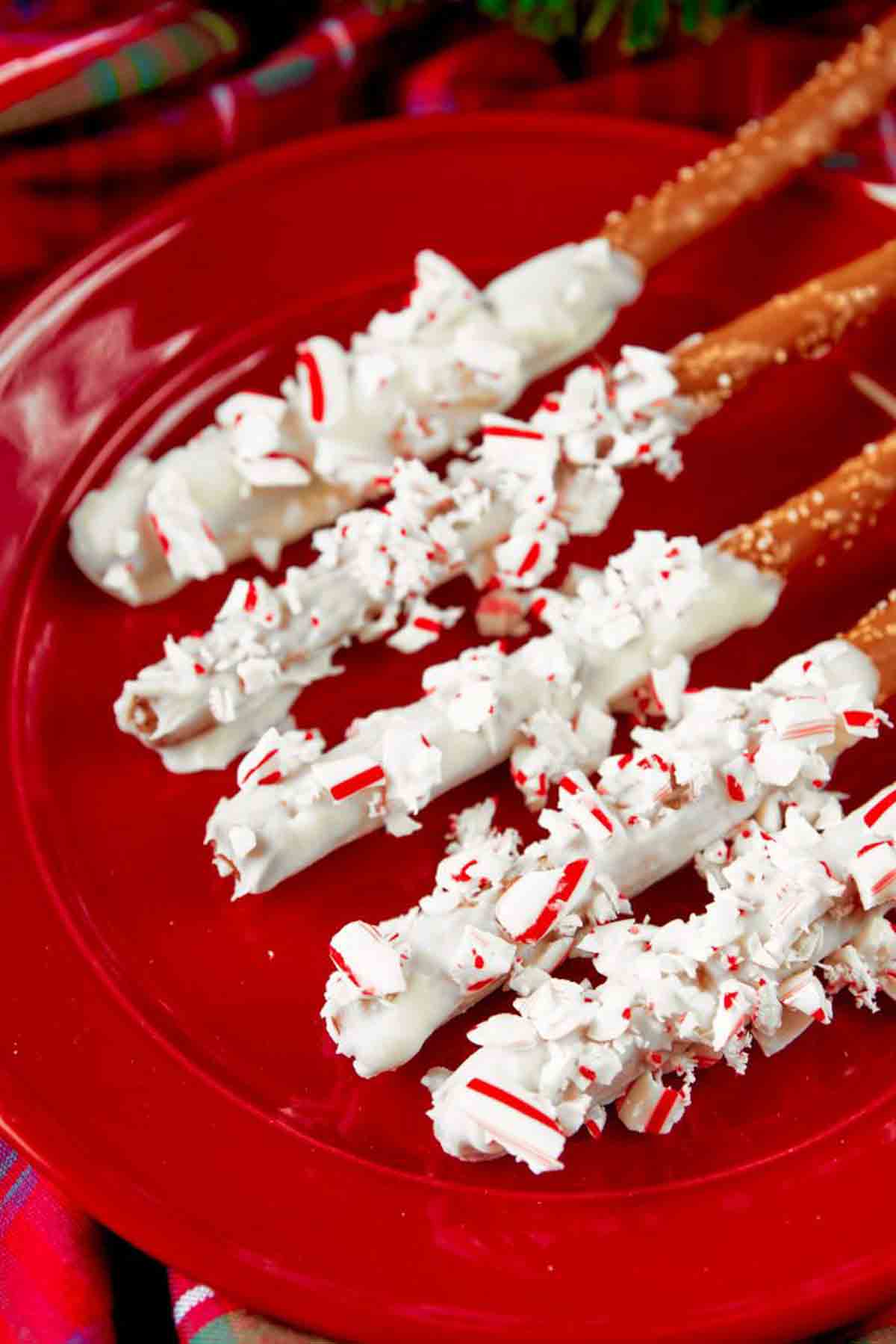 Candy Cane Pretzel Rods