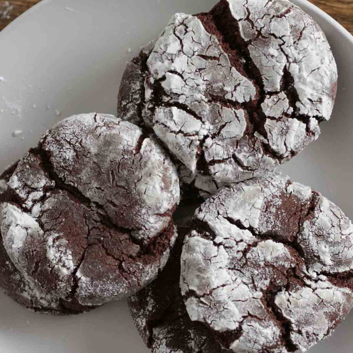 Vegan Chocolate Crinkle Cookies - BakedbyClo | Vegan Dessert Blog