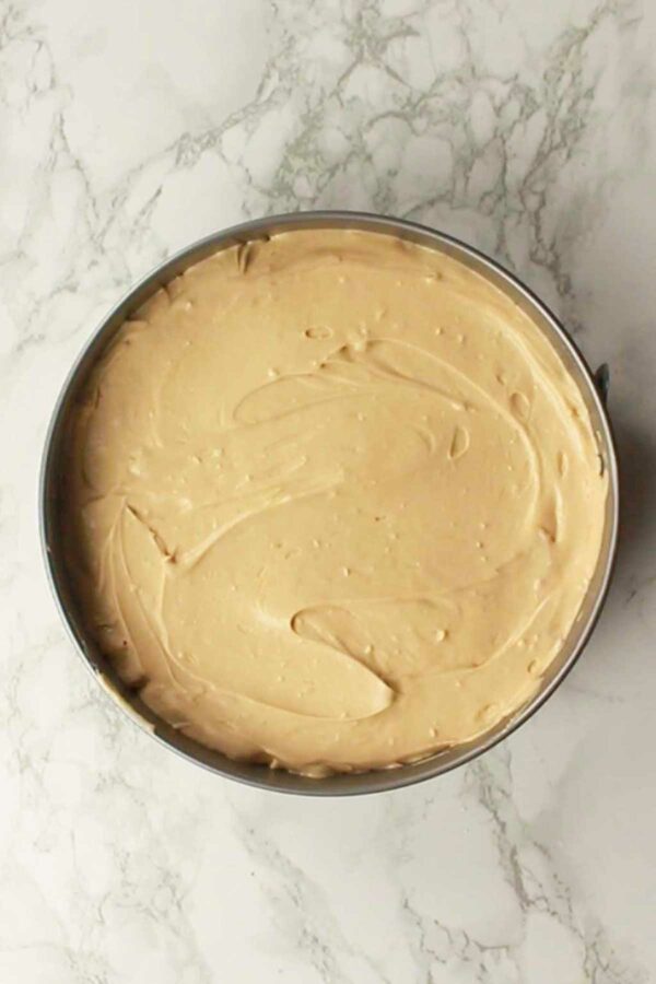 vegan biscoff cheesecake Filling In Tin